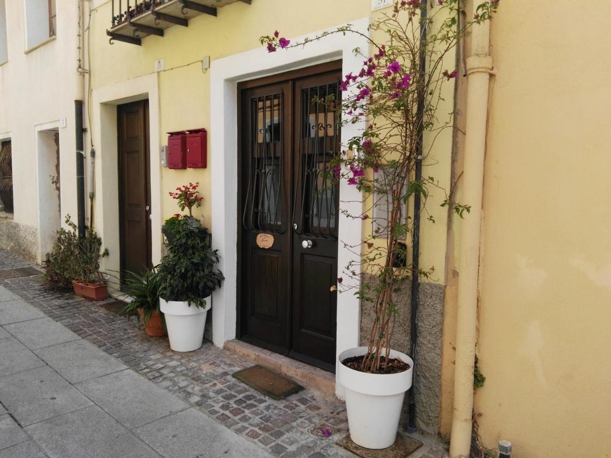 Cozy Loft In The Heart Of Cagliari Villa Exterior photo